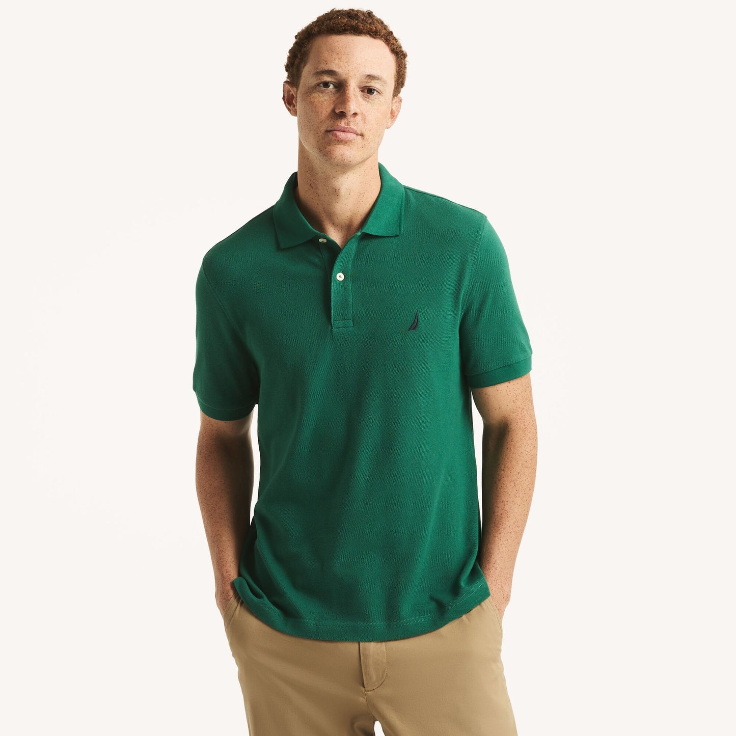 Chemise regular unicolor con logo