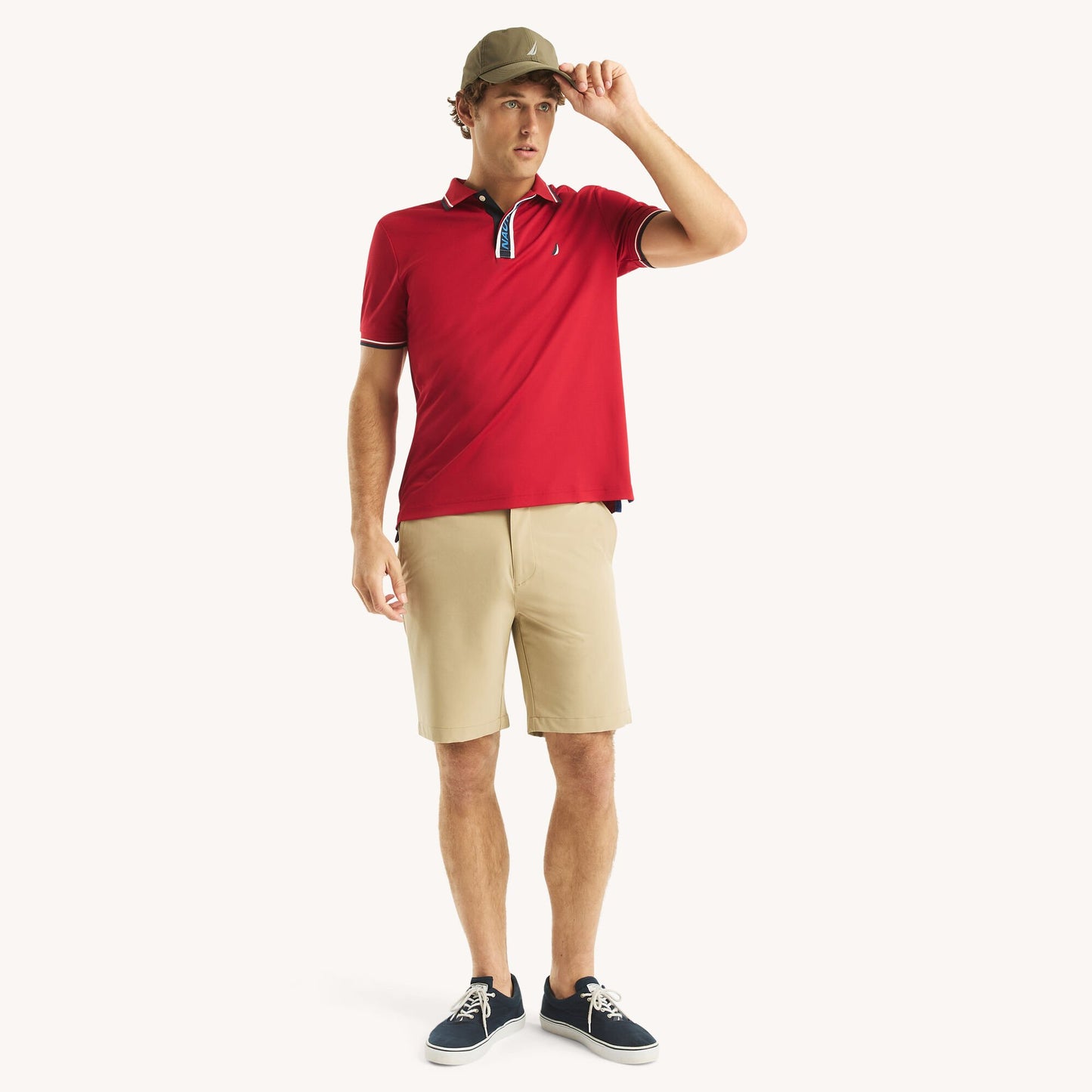 Chemise Navtech con cuello y mangas ribeteadas