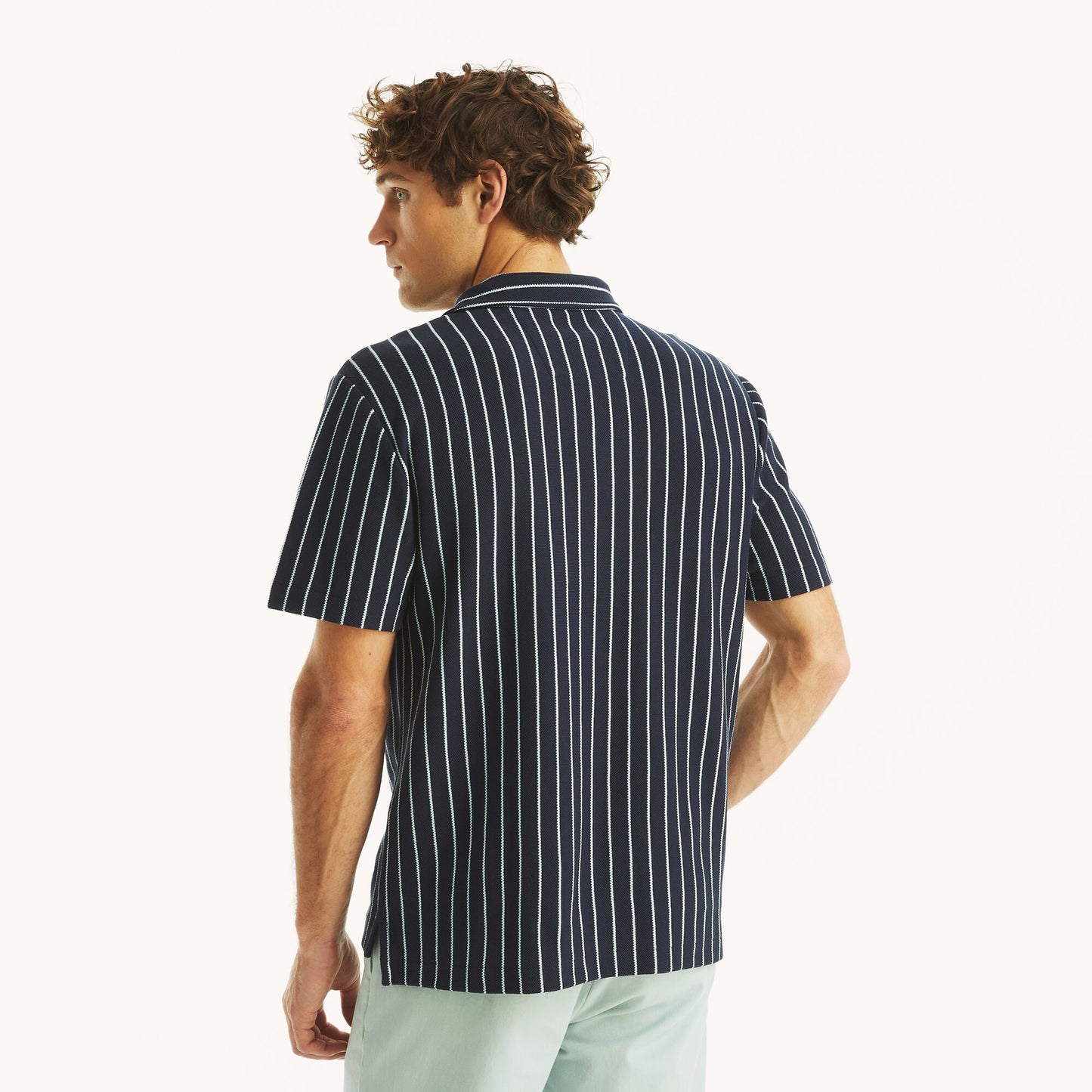 Chemise holgada con rayas