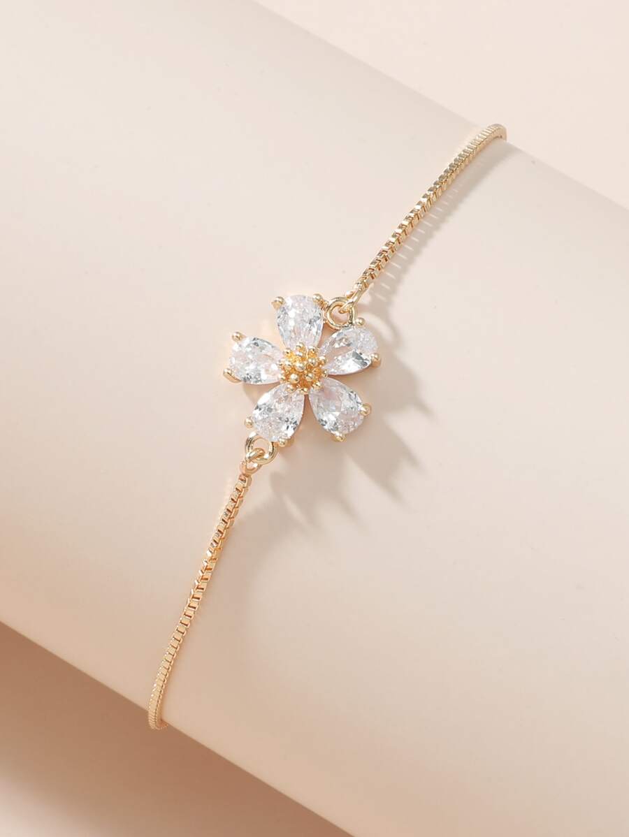 Brazalete ajustable con flor