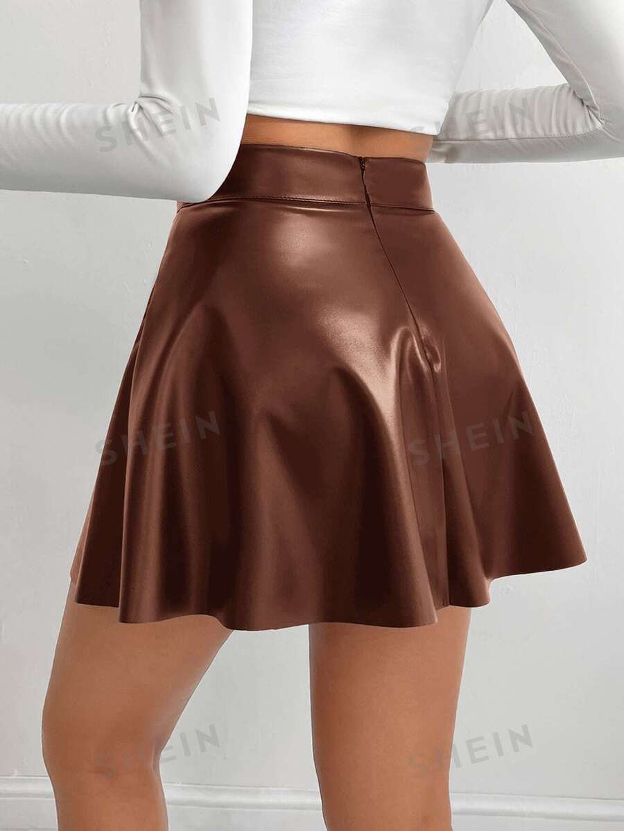 Falda amplia corte alto