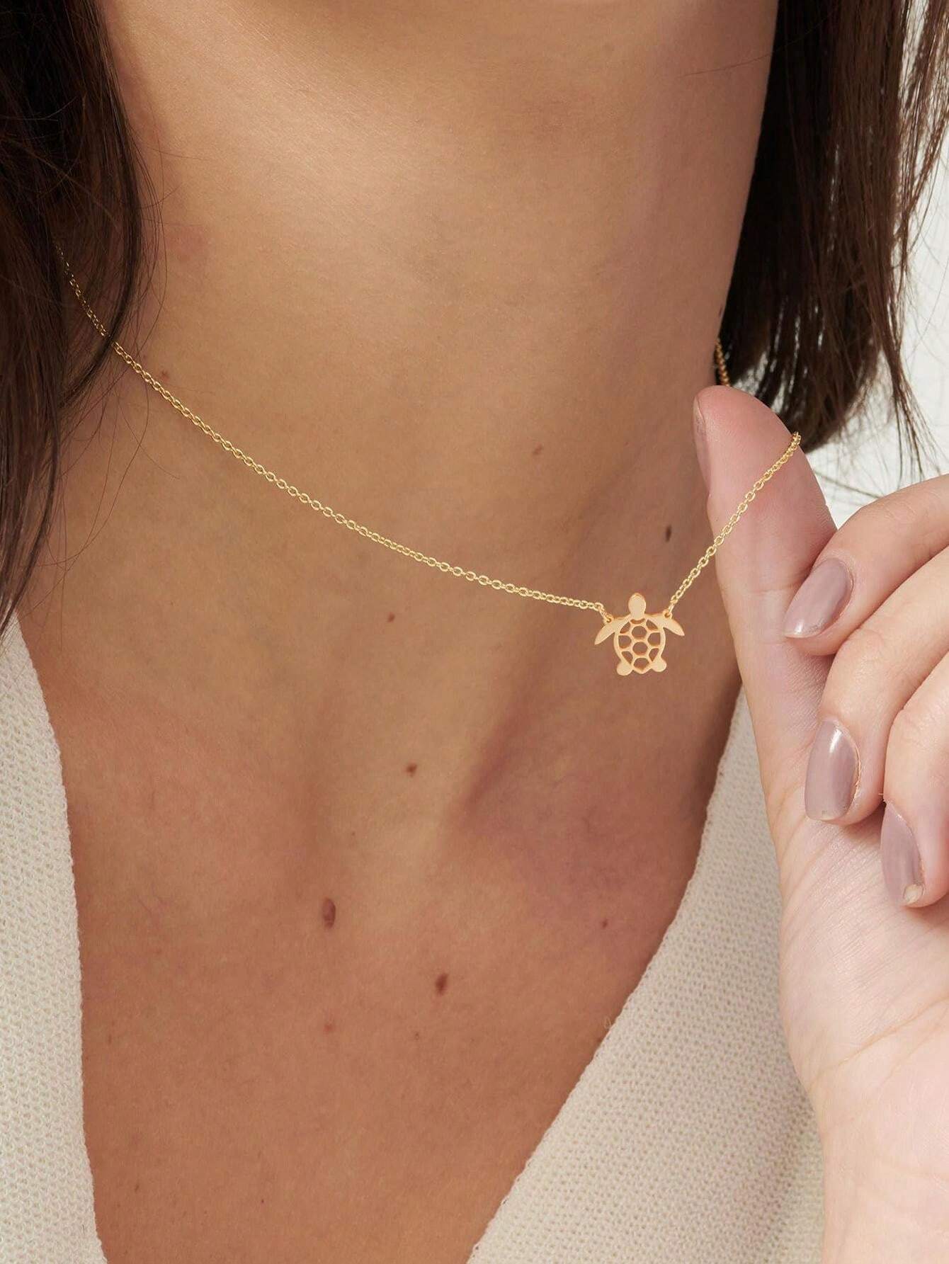 Collar con diseño de tortuga