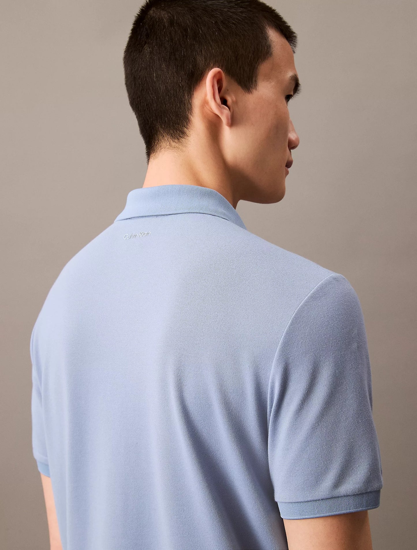 Chemise regular unicolor con cremallera