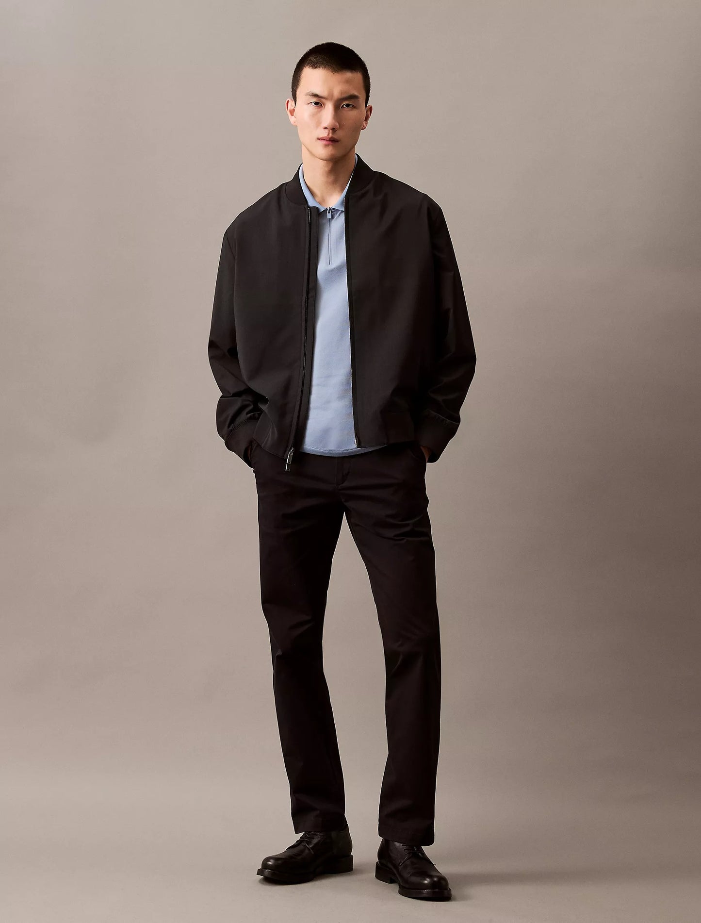Chemise regular unicolor con cremallera