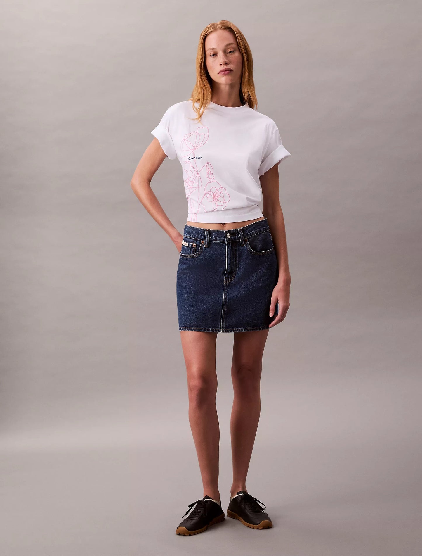 Franela boxy cuello redondo con estampado central