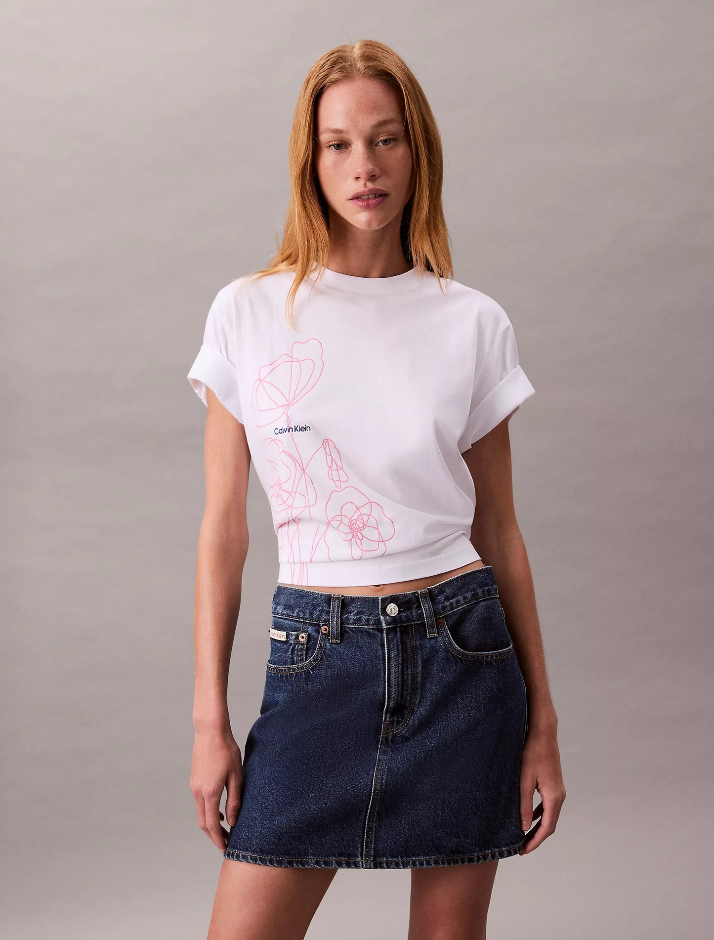 Franela boxy cuello redondo con estampado central