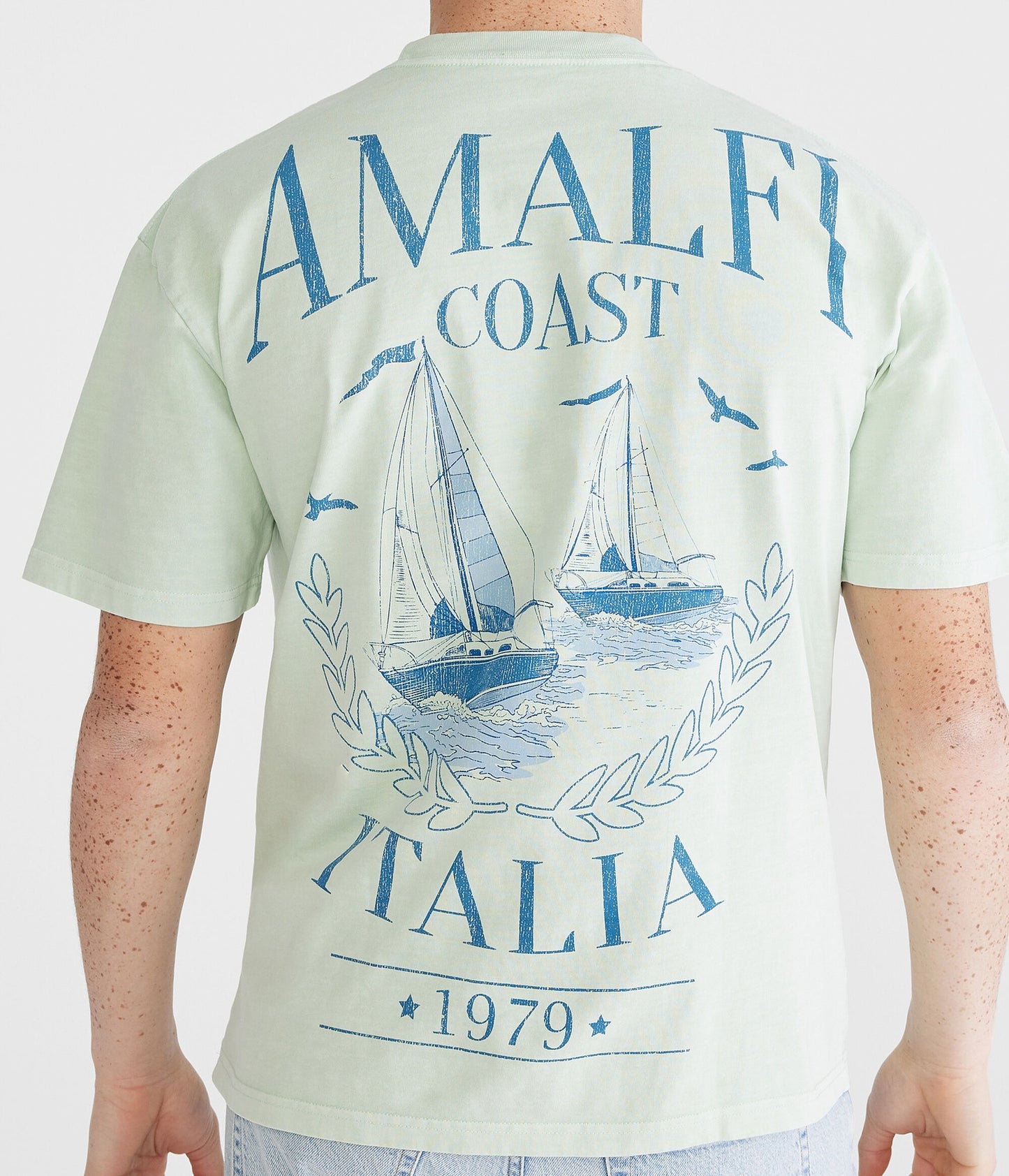 Franela cuello redondo con estampado de Amalfi