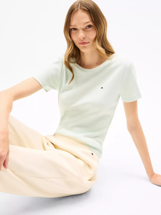 Franela cuello redondo unicolor con logo