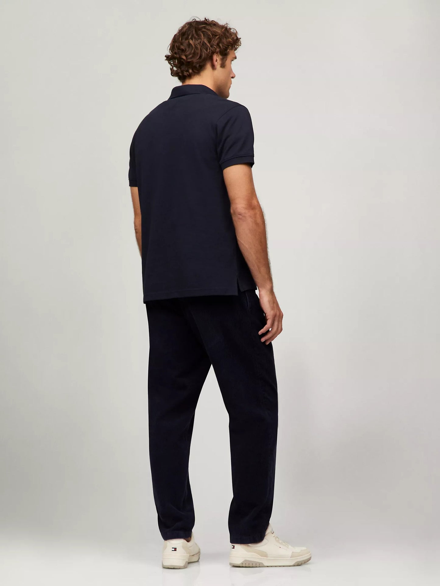 Chemise regular con logo bordando central