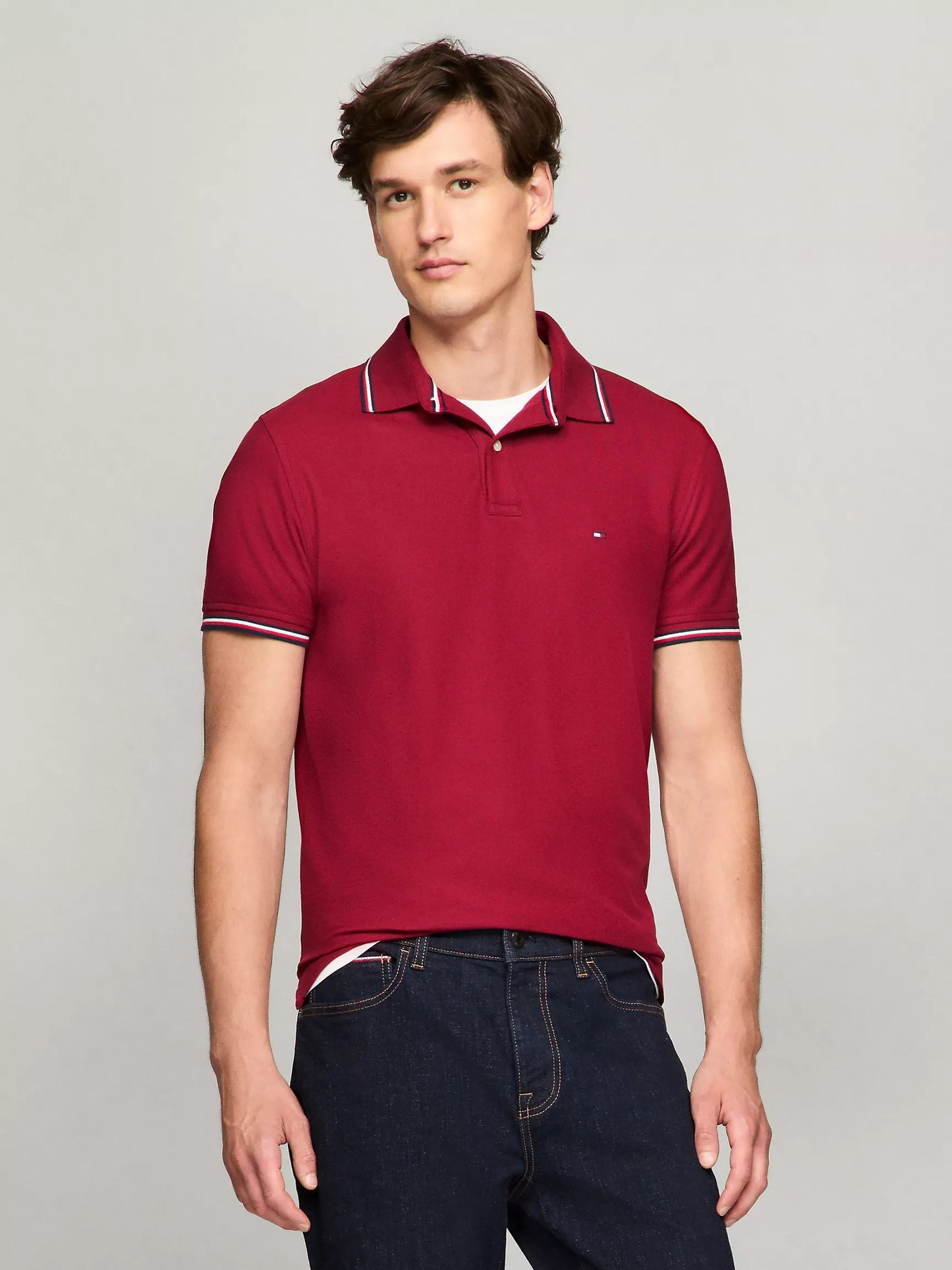 Chemise unicolor con cuello ribeteado