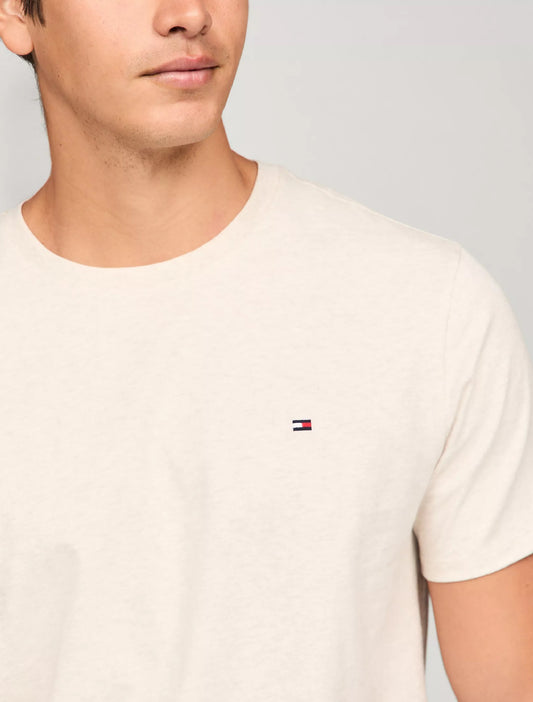 Franela cuello redondo unicolor con logo