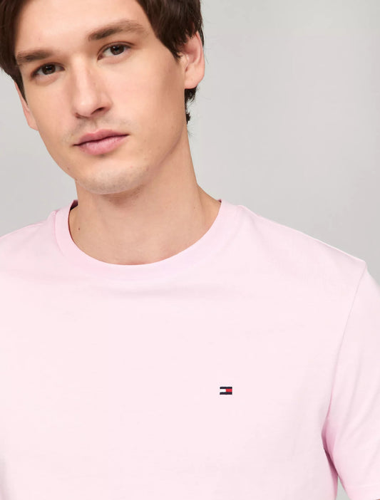 Franela cuello redondo unicolor con logo