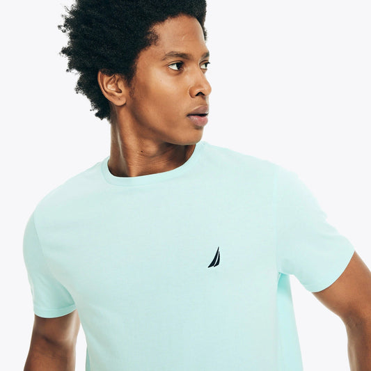 Franela cuello redondo unicolor con logo