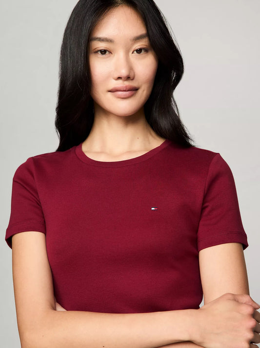 Franela cuello redondo unicolor con logo