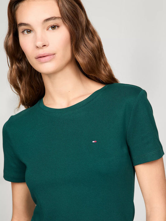 Franela cuello redondo unicolor con logo