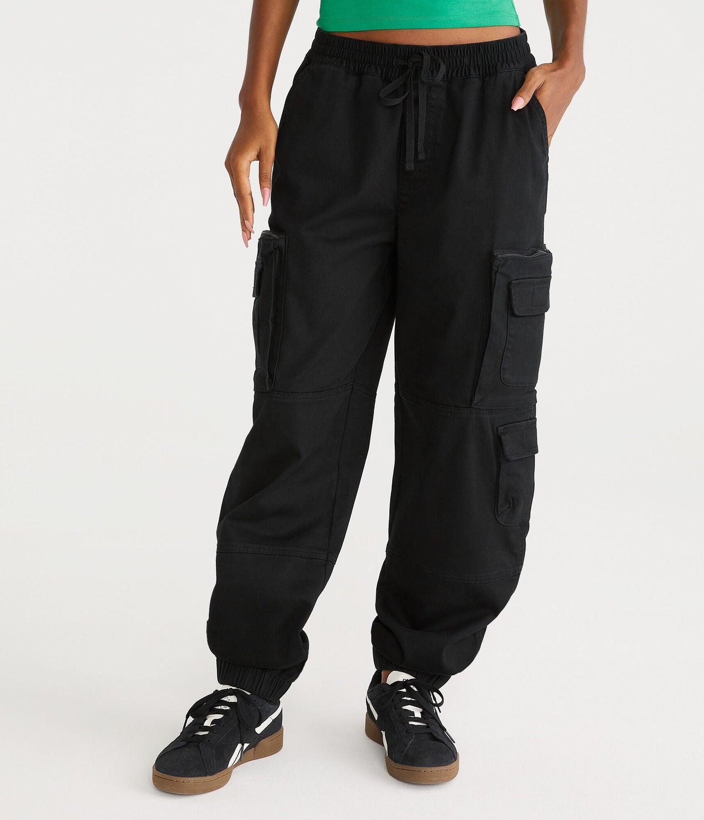 Pantalón tipo jogger cargo