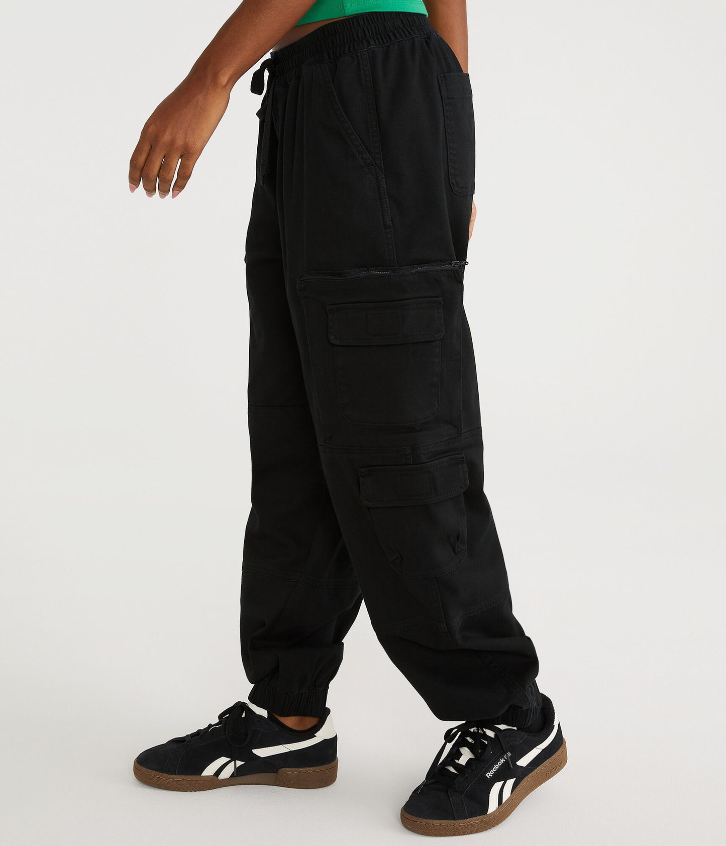 Pantalón tipo jogger cargo
