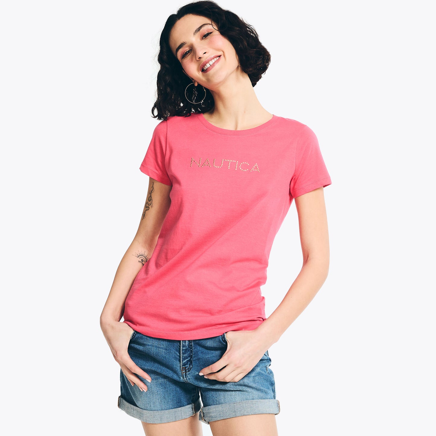 Franela cuello redondo con logo estampado