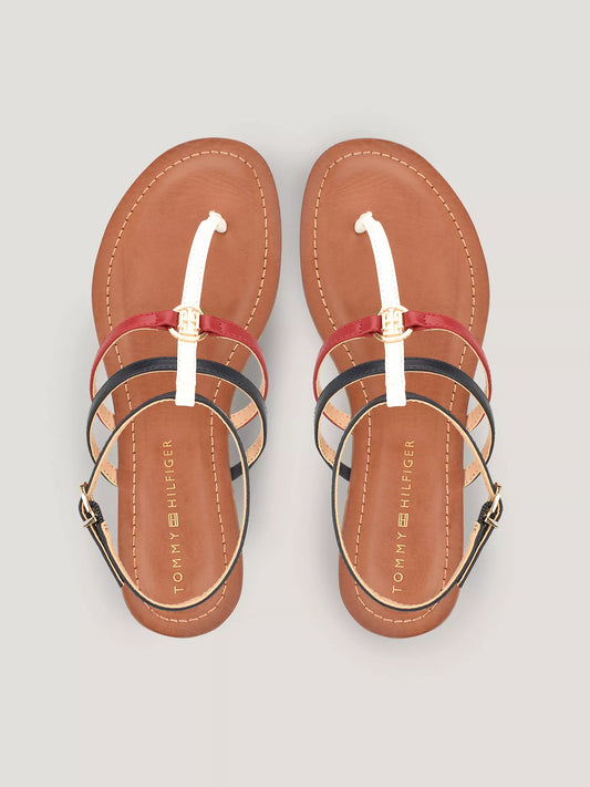 Sandalias con tira al tobillo a rayas distintivas