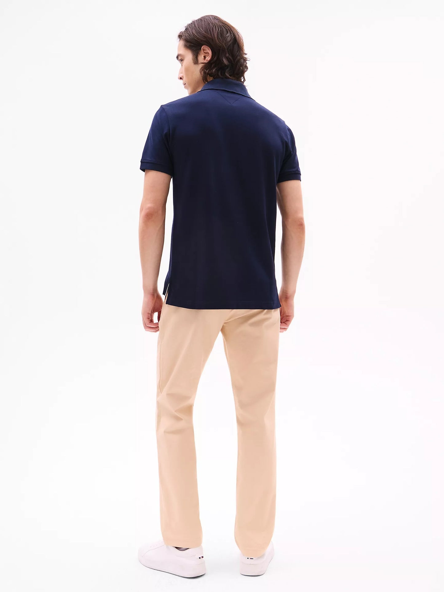 Chemise regular con logo en cuello