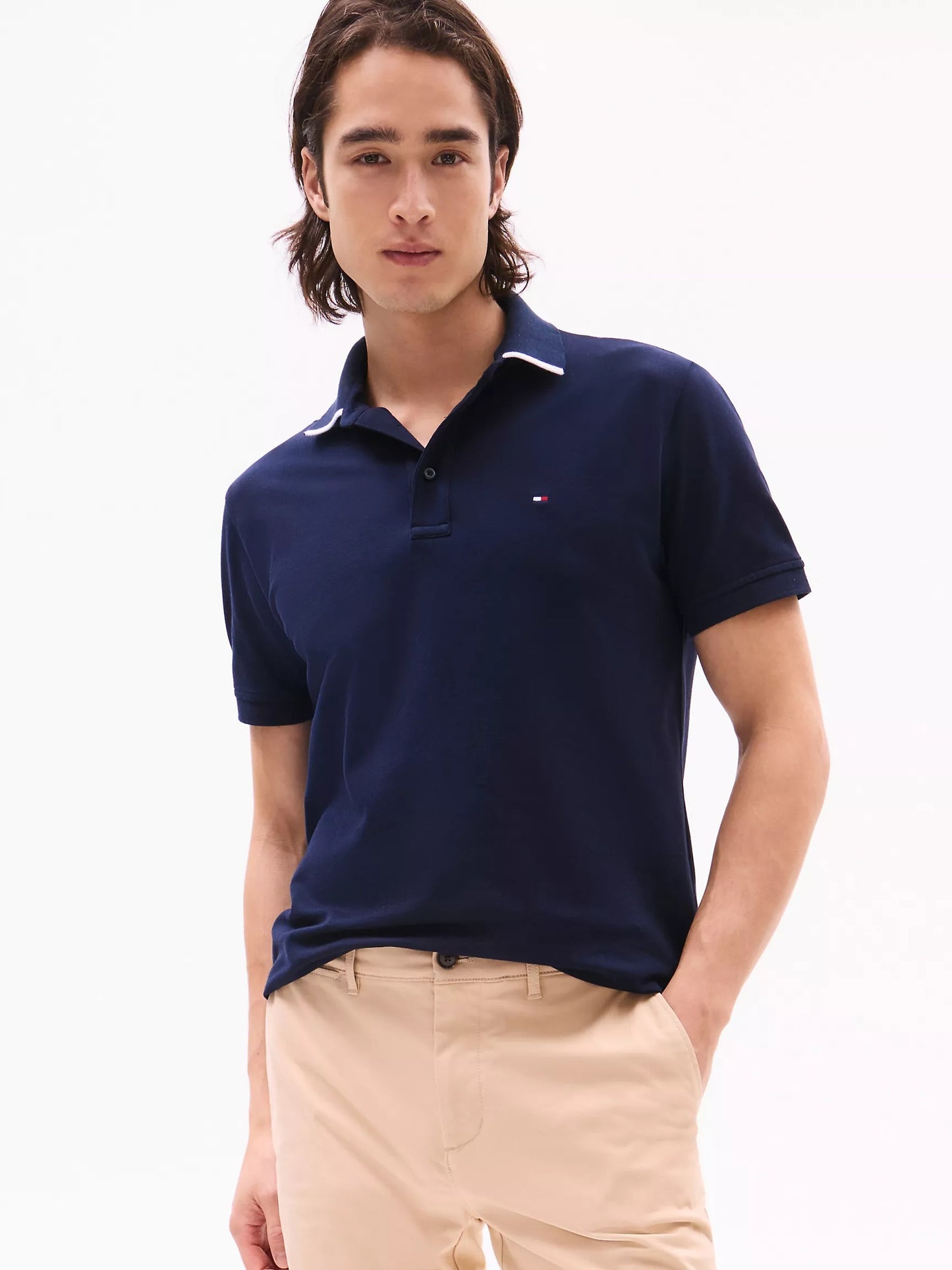 Chemise regular con logo en cuello