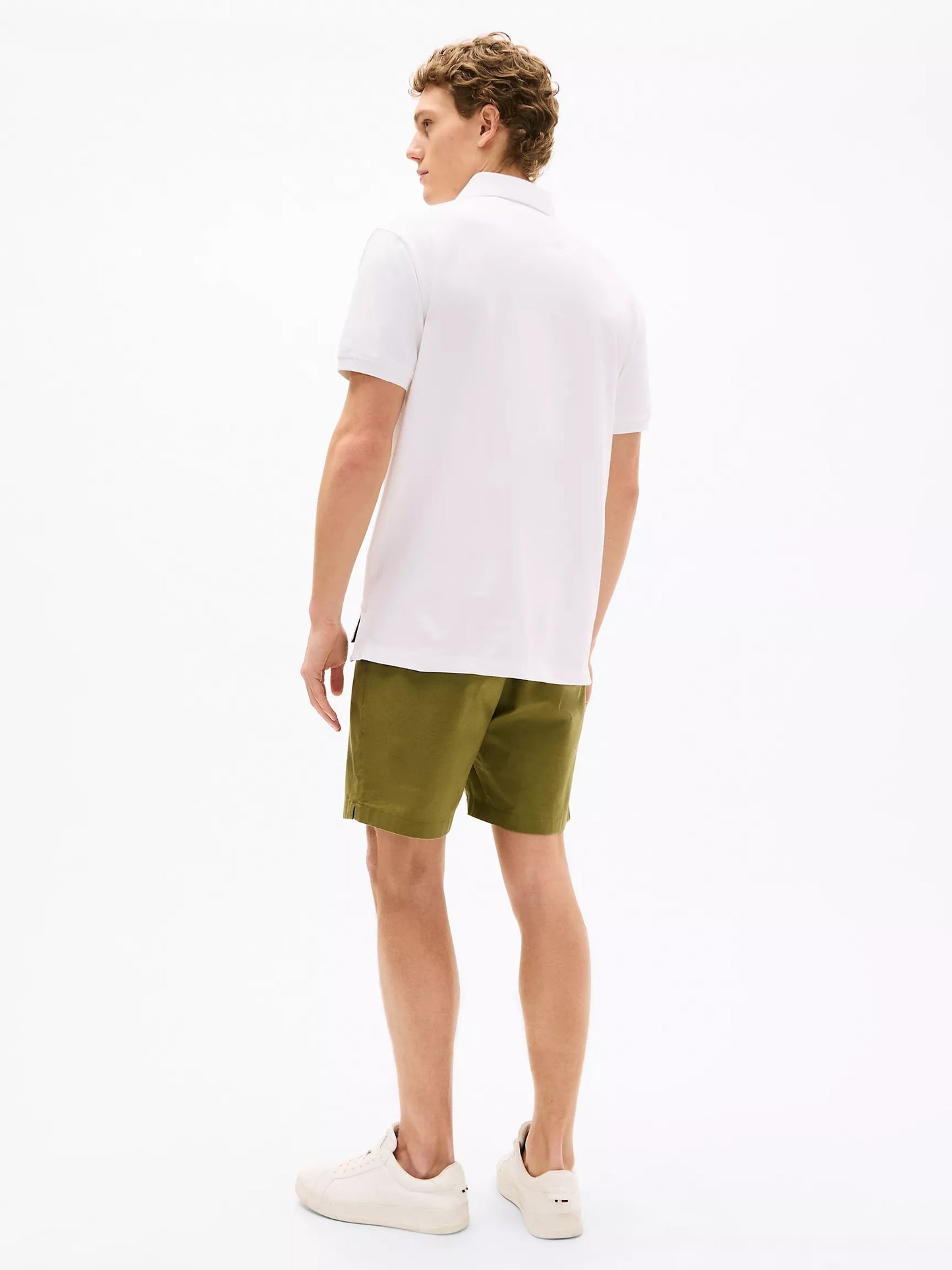 Chemise regular con logo en cuello