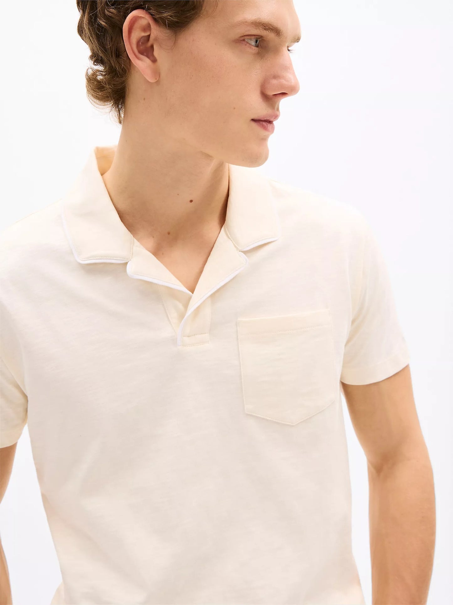 Chemise regular de algodón con bolsillo