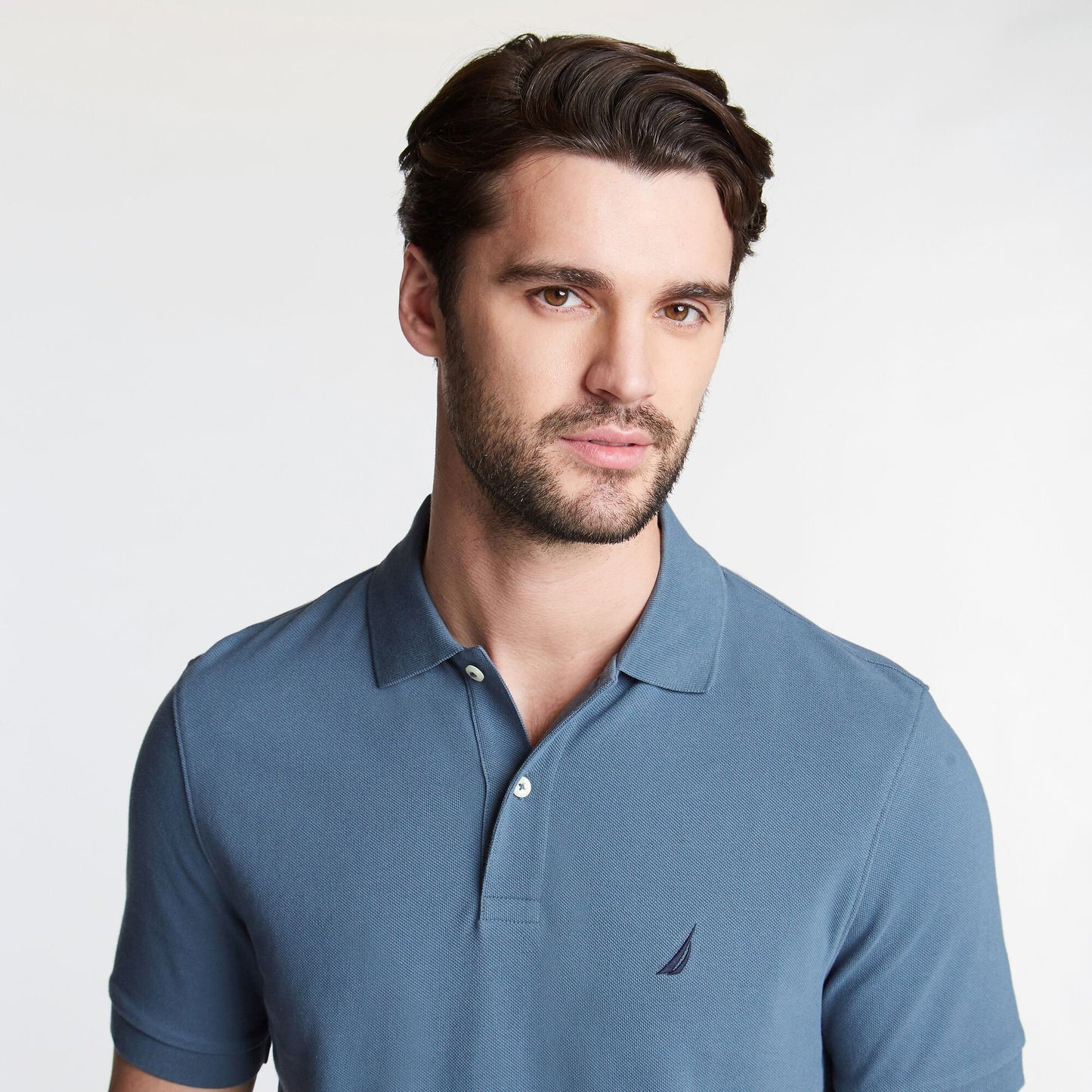 Chemise regular unicolor con logo
