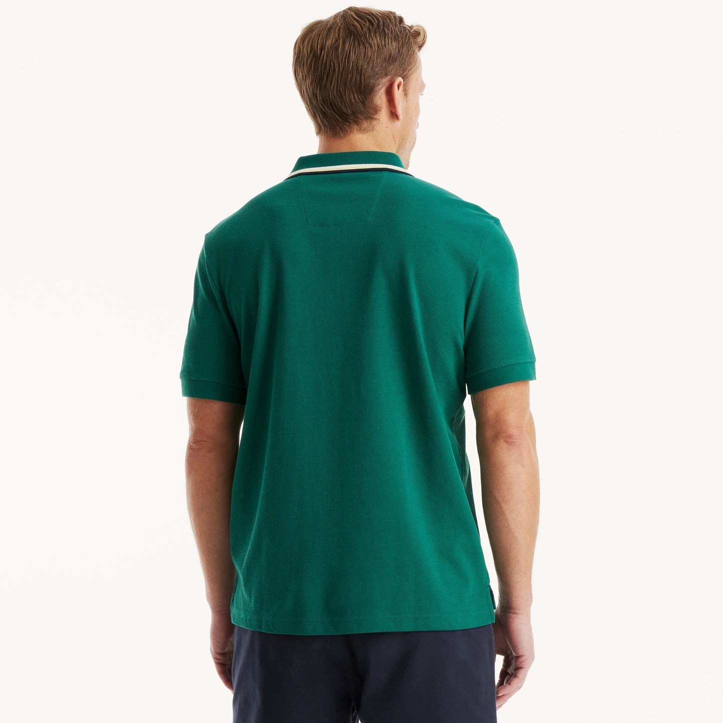 Chemise regular con cuello ribeteado