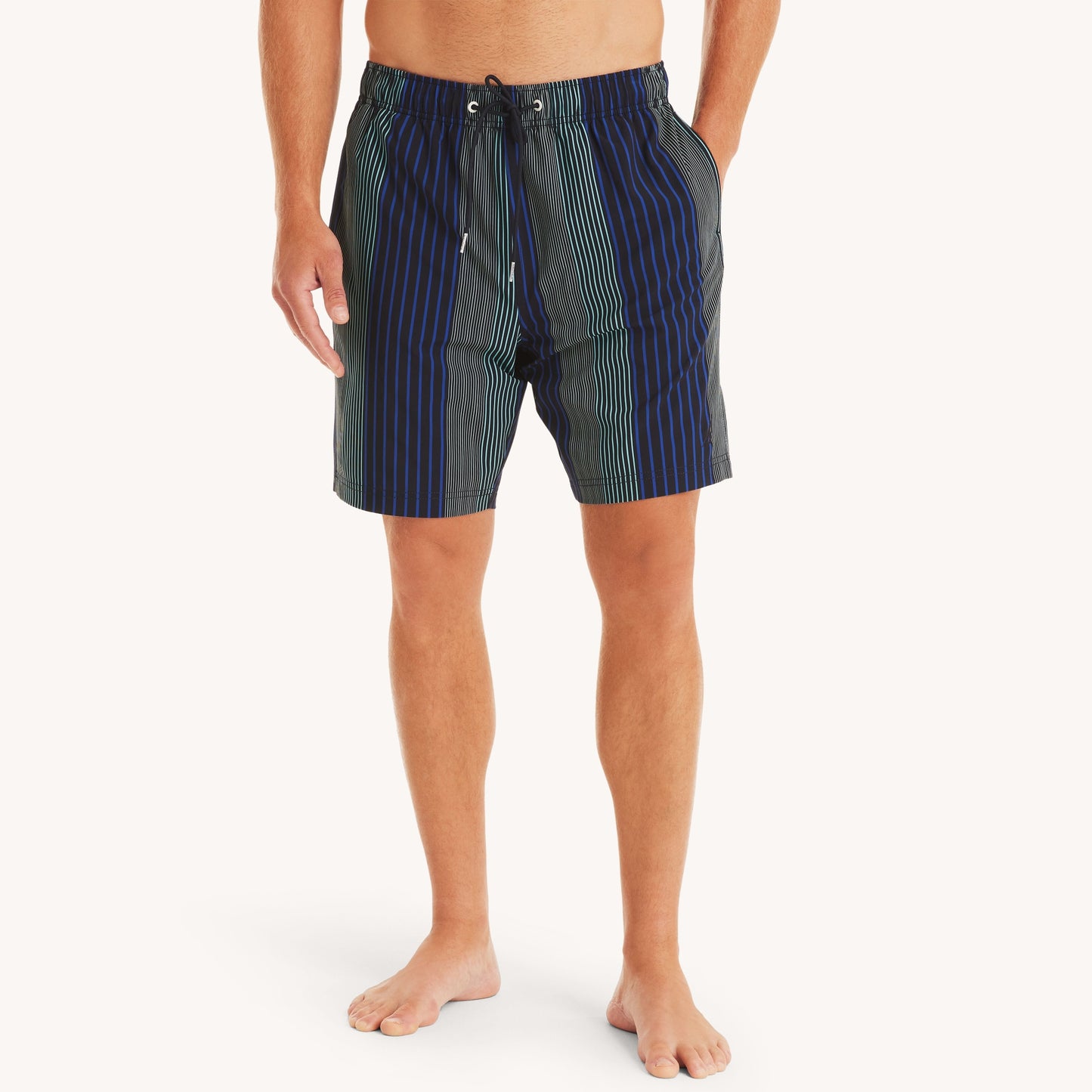 Traje de baño con colores combinados tipo short 8"