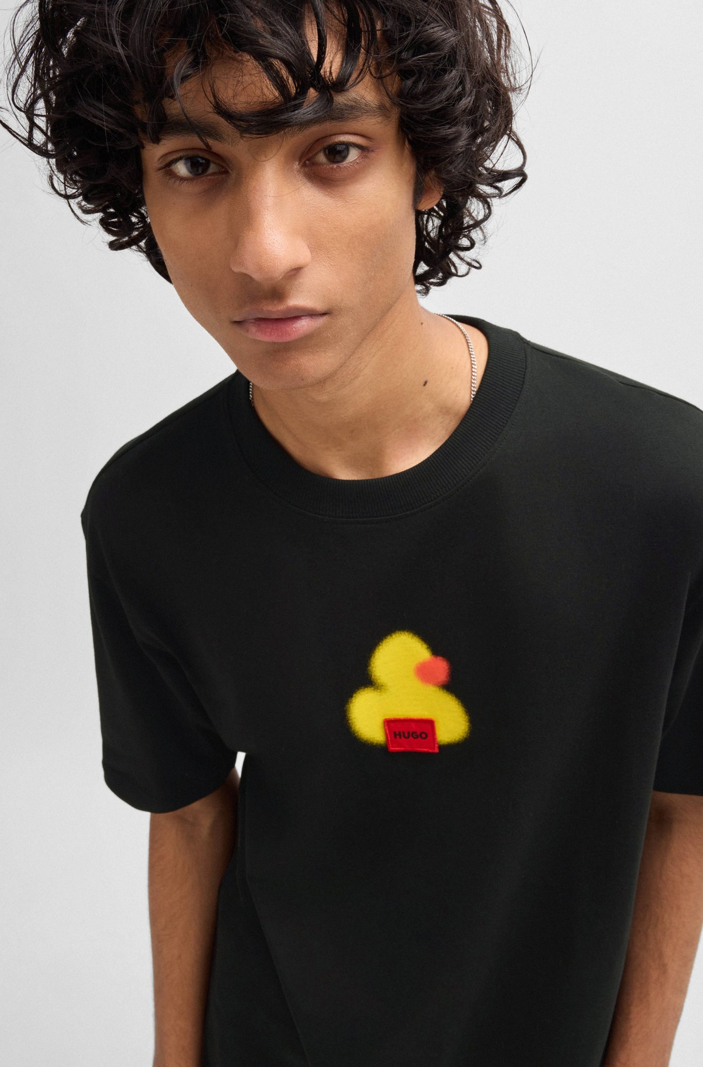 Franela cuello redondo con estampado de pato