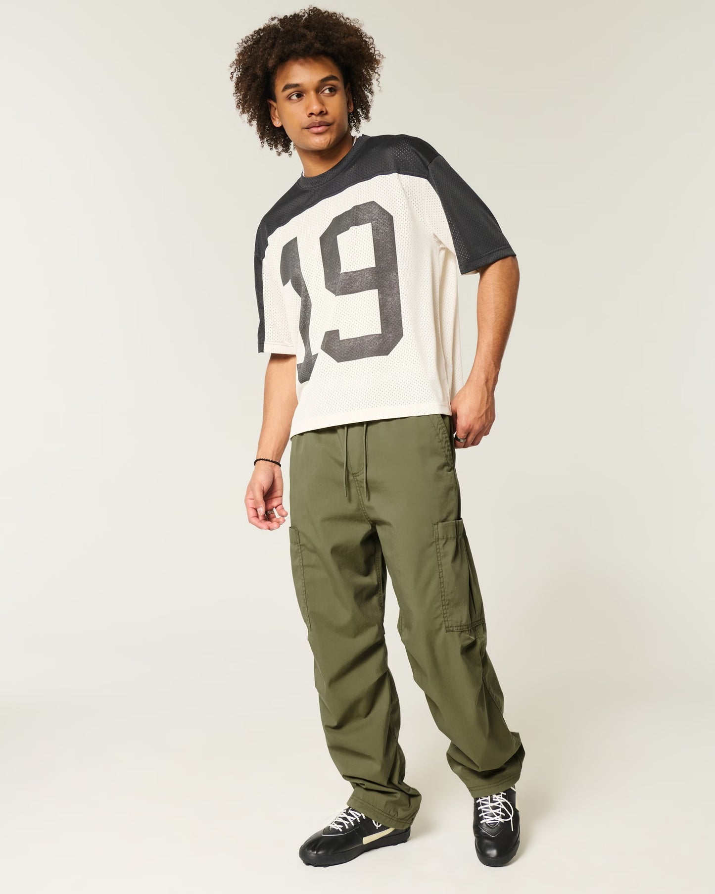 Pantalón ancho tipo cargo