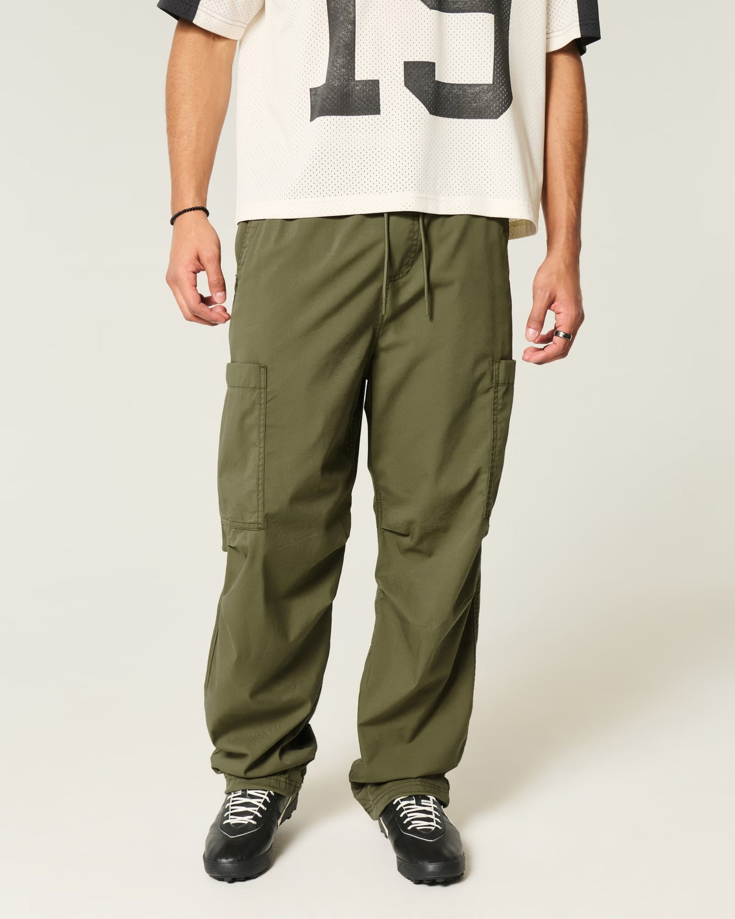 Pantalón ancho tipo cargo