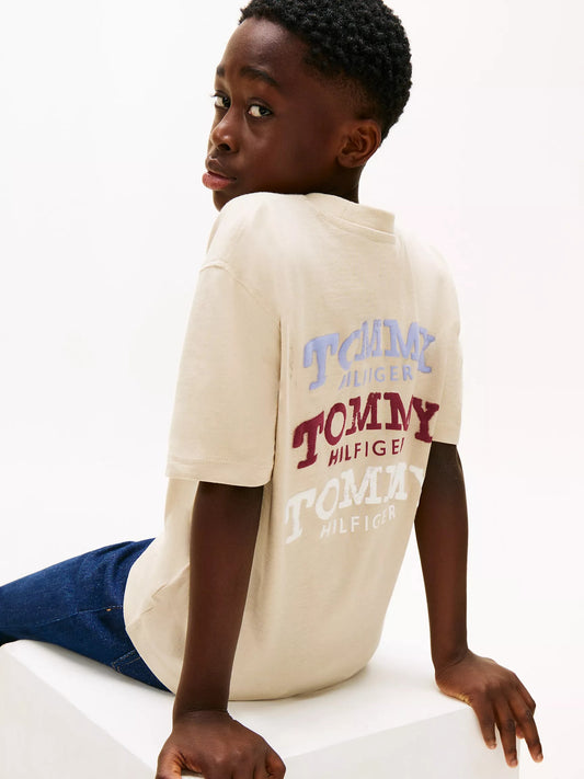 Franela holgada con estampado posterior para niño