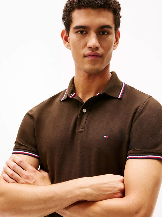 Chemise unicolor con cuello ribeteado