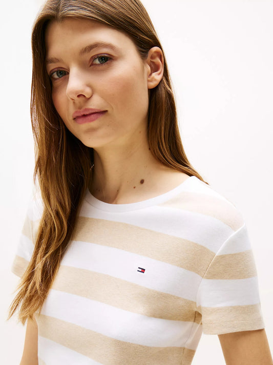 Franela cuello redondo con franjas y logo