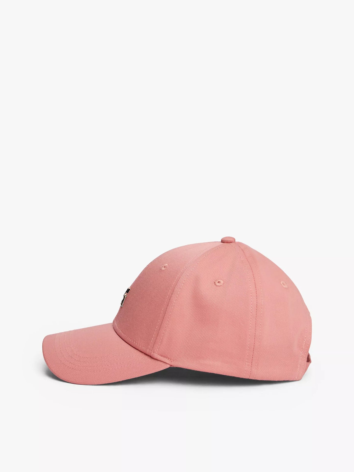 Gorra con logo en broche