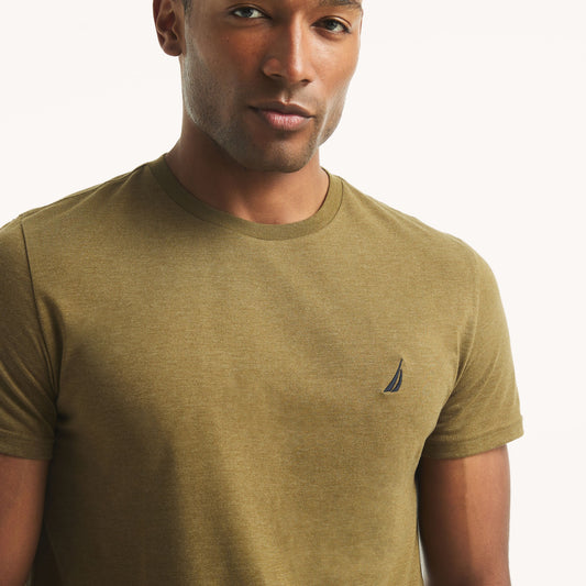 Franela cuello redondo unicolor con logo