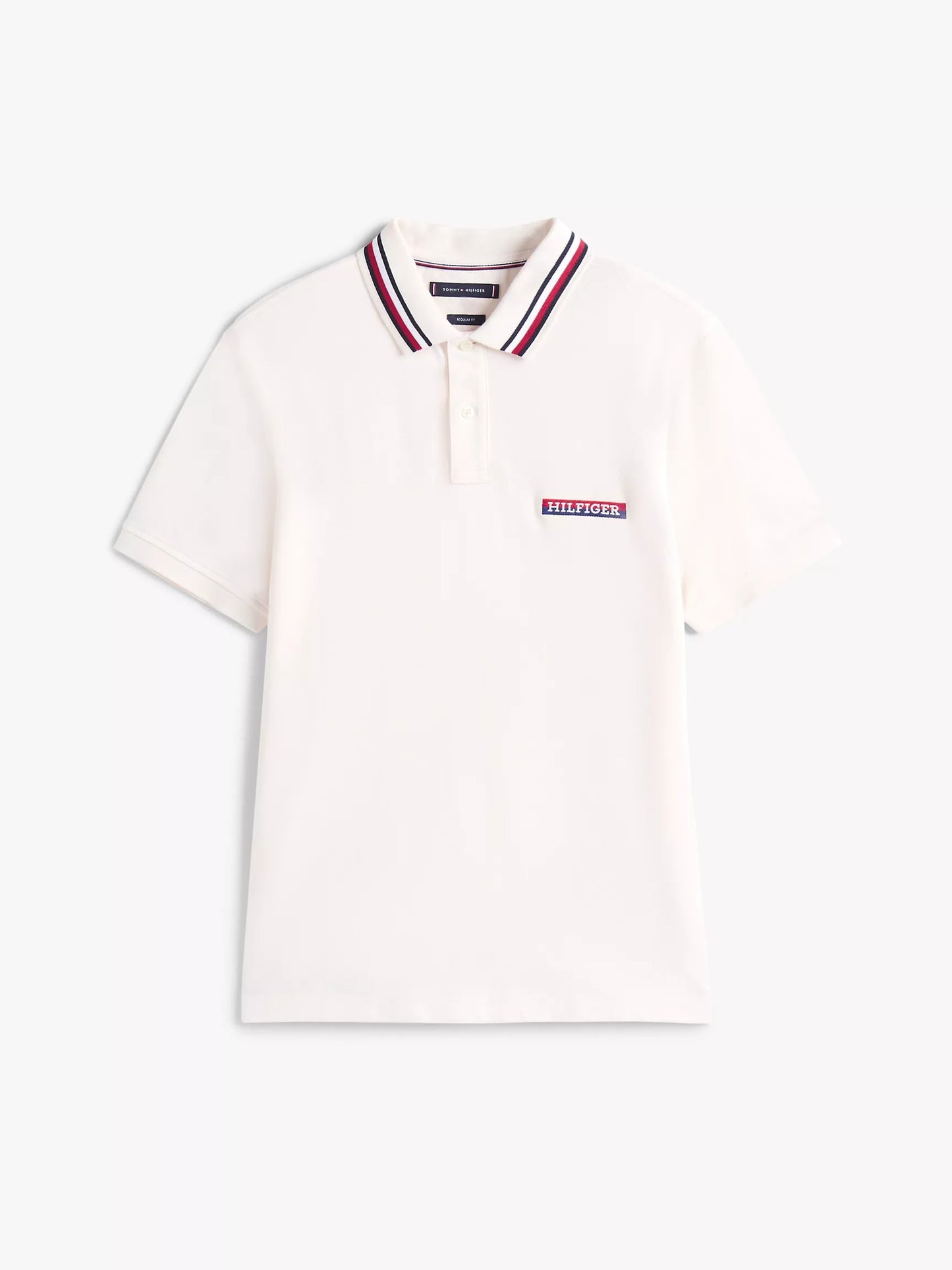 Chemise regular con cuello ribeteado y logo bordado