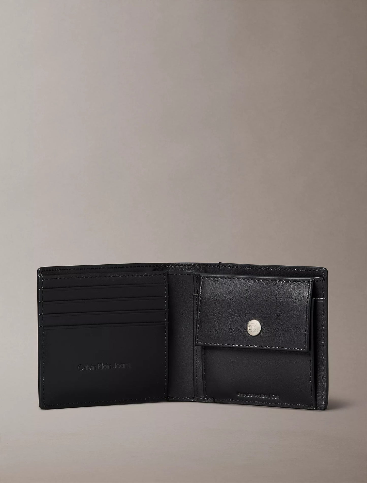 Cartera de caballero doble con logo de metal
