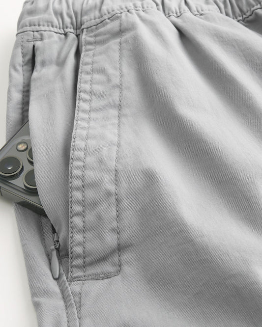 Pantalón ancho tipo cargo