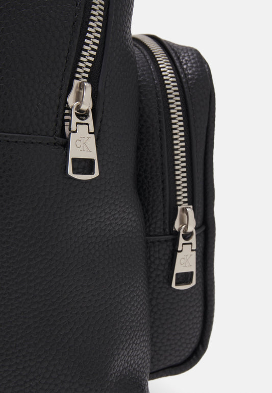 Bolso tipo morral para todo el dia