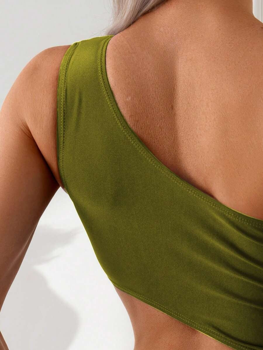 Traje de baño de una pieza con cordón