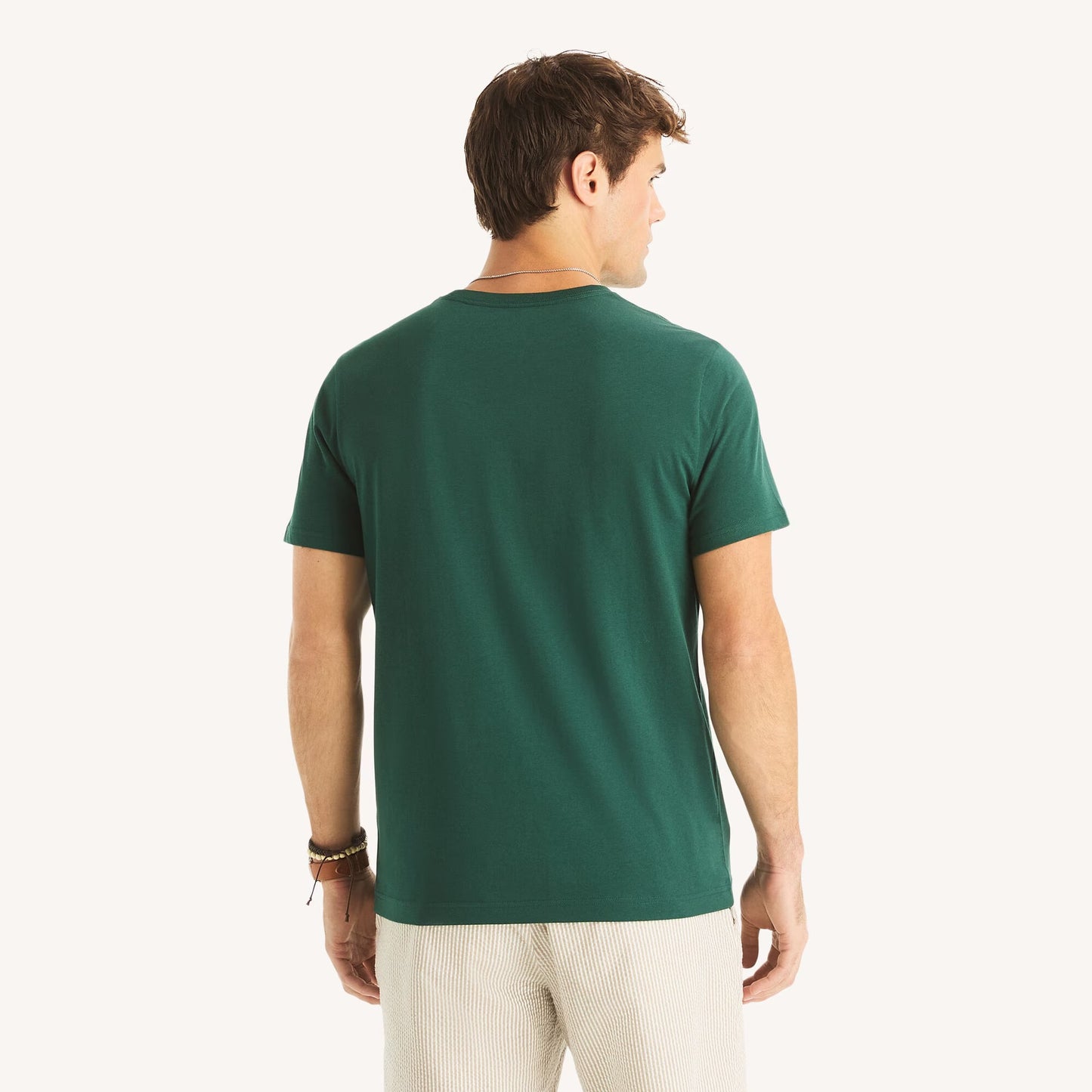 Franela cuello redondo unicolor con logo