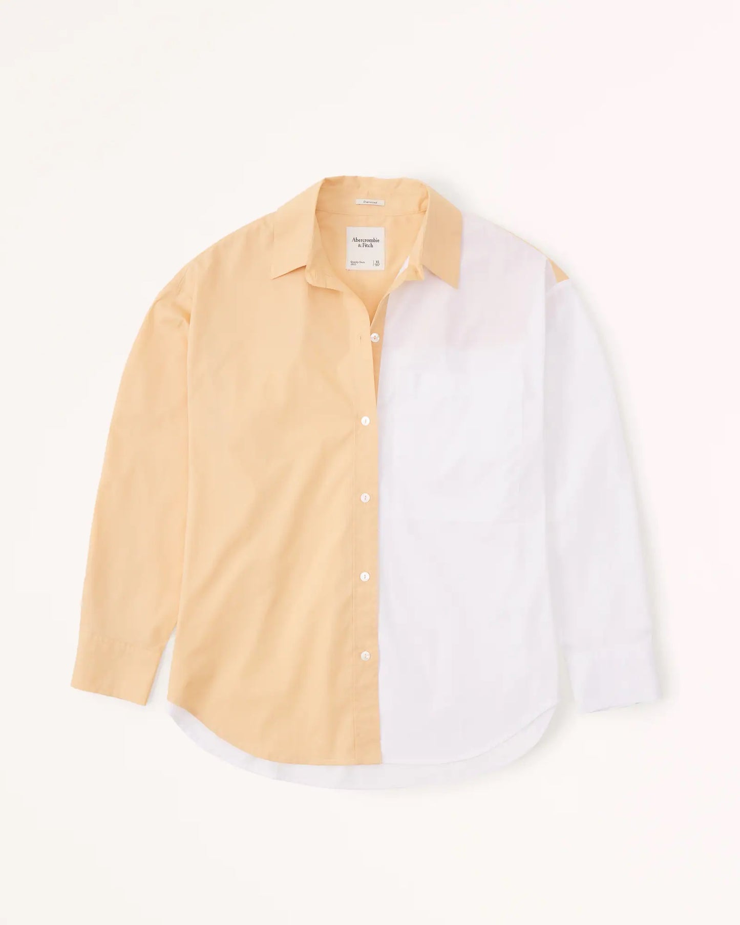 Camisa abotonada con colores combinados de poplín extragrande