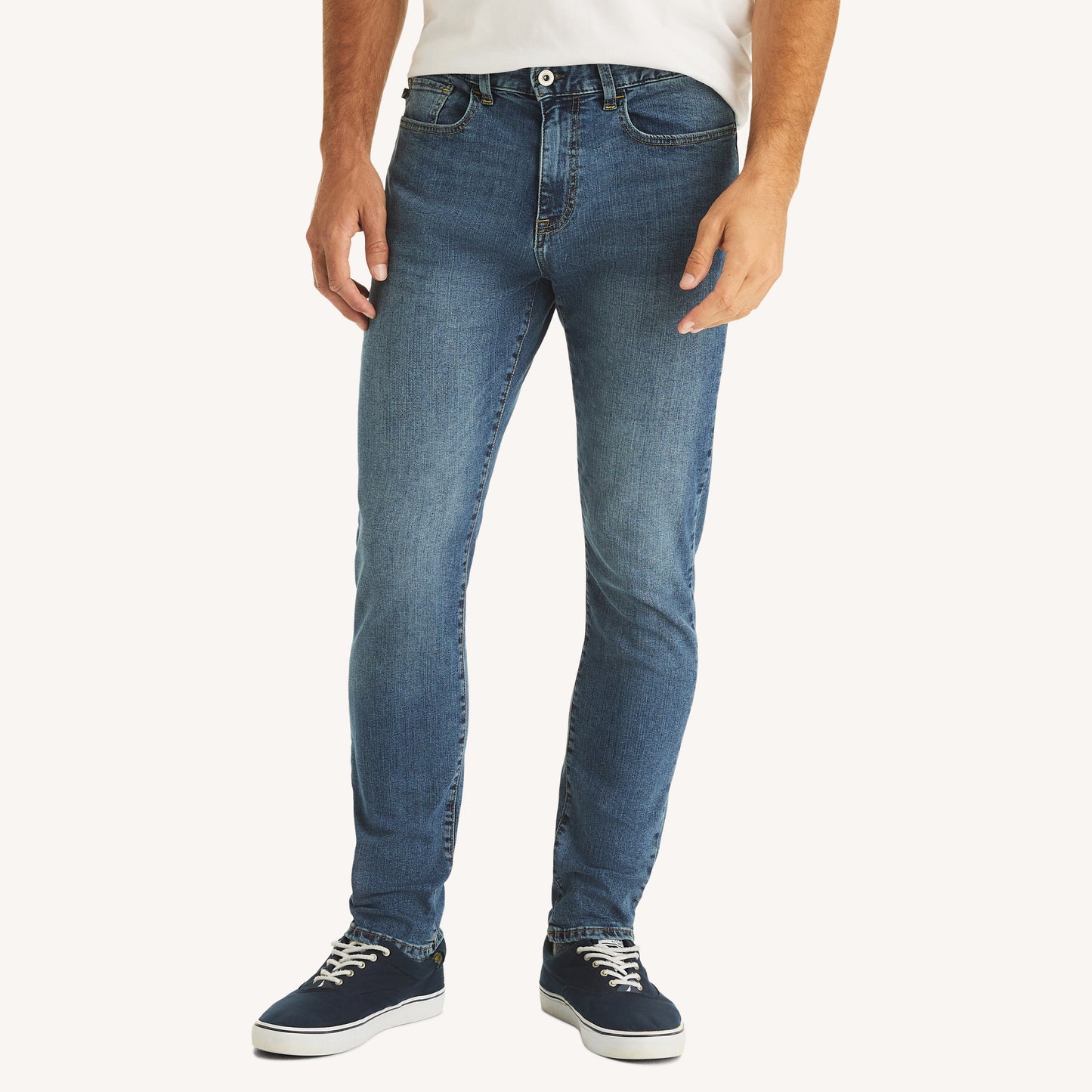 Jean atletico elástico semi ajustado