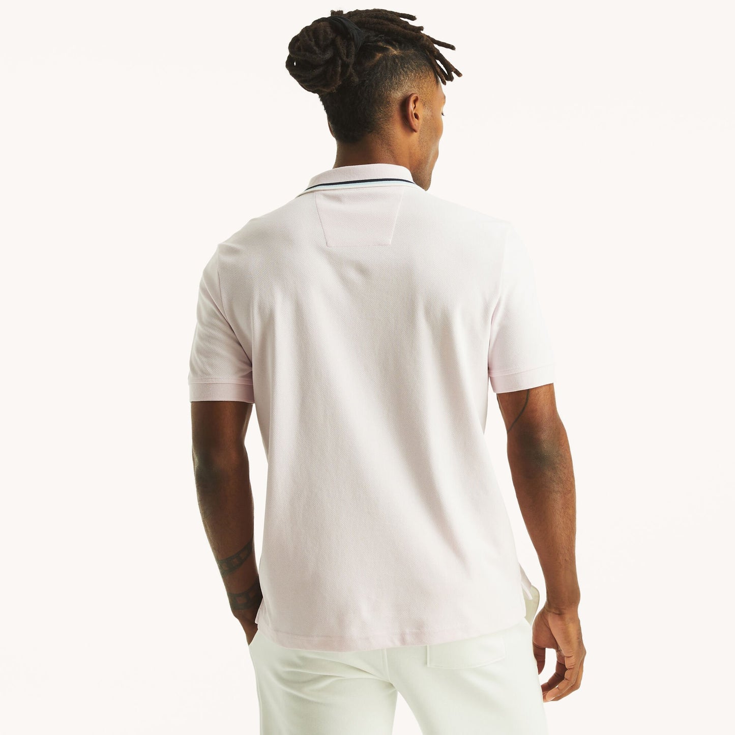 Chemise regular con cuello ribeteado