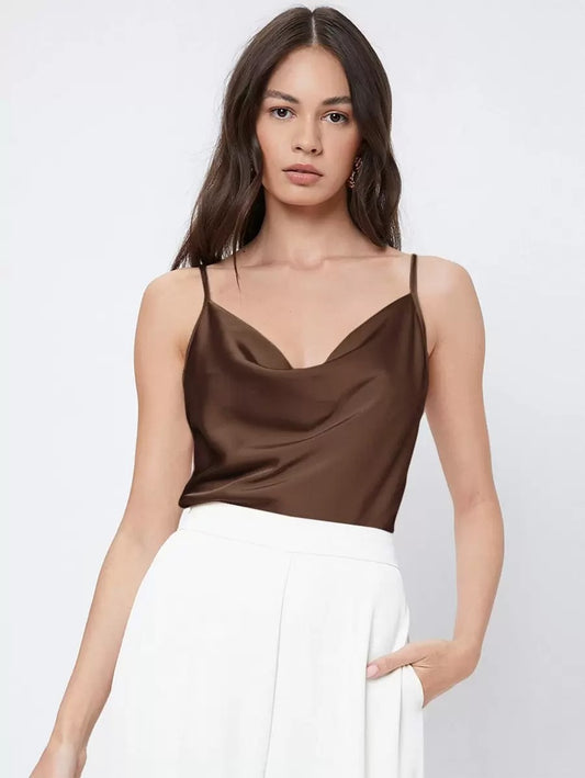 Top de tirantes cuello caido