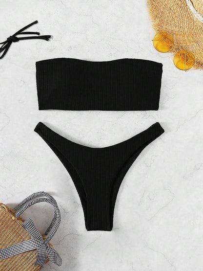 Bañador bikini bandeau de canalé con abertura