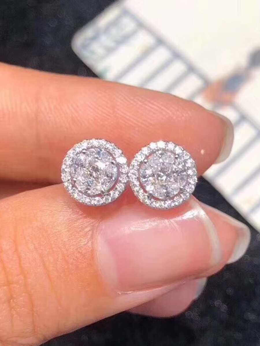 Pendientes brillantes elegantes